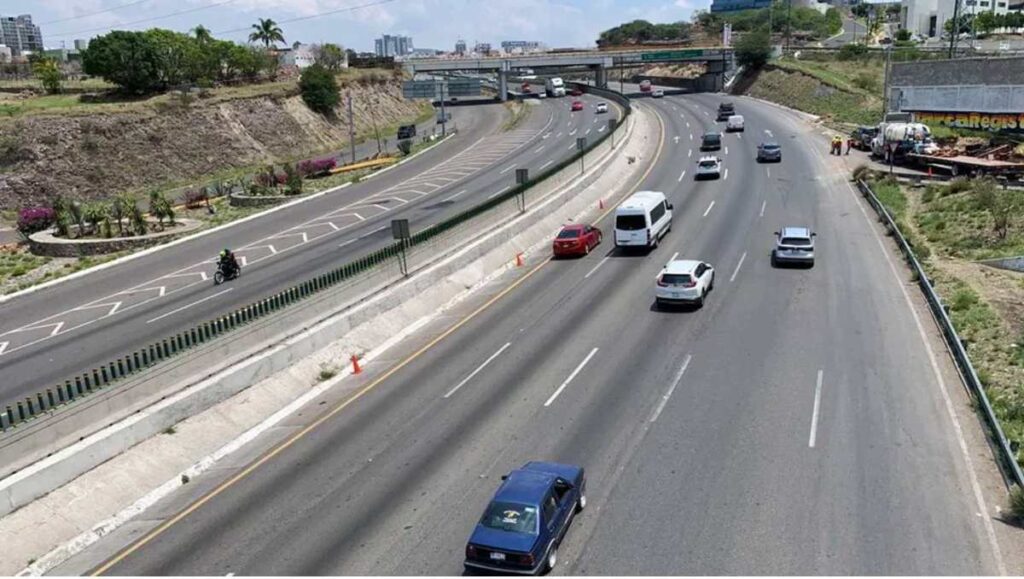 Actualizaciones En Vivo De La Autopista México-Querétaro: Cierres Y Choques Del 2 De Abril