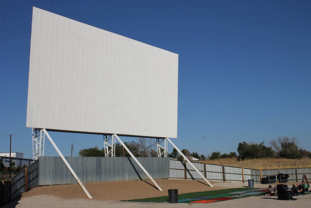 ¡El Autocine 88 Drive-In De Denver Inicia Su Temporada De Verano! - Noticias Notivalle ¡El Autocine 88 Drive-In De Denver Inicia Su Temporada De Verano!