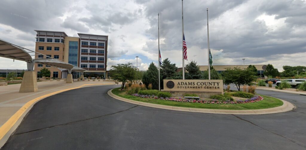 Adams Enfrenta Crisis De Cuidado Infantil Con Nueva Iniciativa