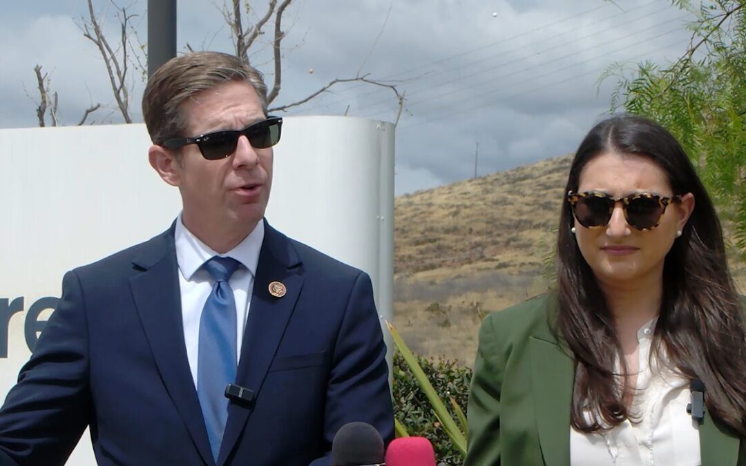 Denuncias de Maltrato en el Centro de Detención de Otay Mesa: Congresistas de California Visitan las Instalaciones