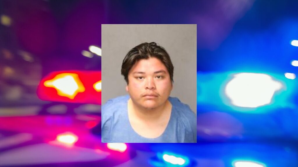 Apuñalamiento En Albuquerque: Un Hombre Muerto Y Un Sospechoso Enfrenta Cargos De Asesinato