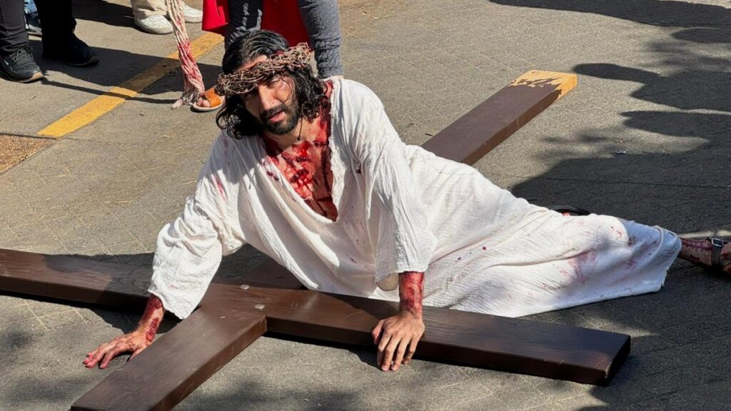 Experiencia Espiritual: Viacrucis En Guadalajara 2026 Durante El Viernes Santo - Noticias Notivalle Experiencia Espiritual: Viacrucis En Guadalajara 2026 Durante El Viernes Santo