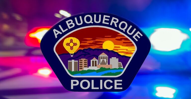 Apuñalamiento en Albuquerque: Policía Investiga la Muerte de un Hombre