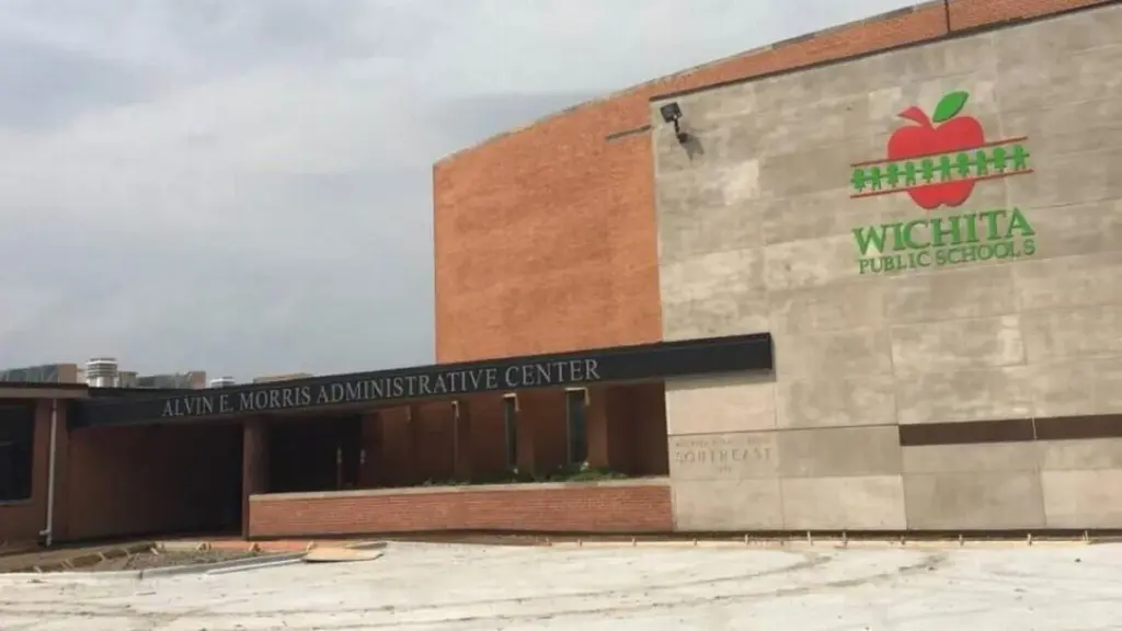 Wichita Evalúa Propuesta De Bono Y Demolición De Edificio Escolar Crucial - Noticias Notivalle Wichita Evalúa Propuesta De Bono Y Demolición De Edificio Escolar Crucial