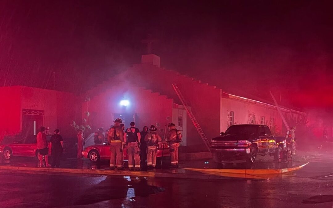 Incendio en Albuquerque: Ningún Herido tras Conflagración en Edificio de Servicios