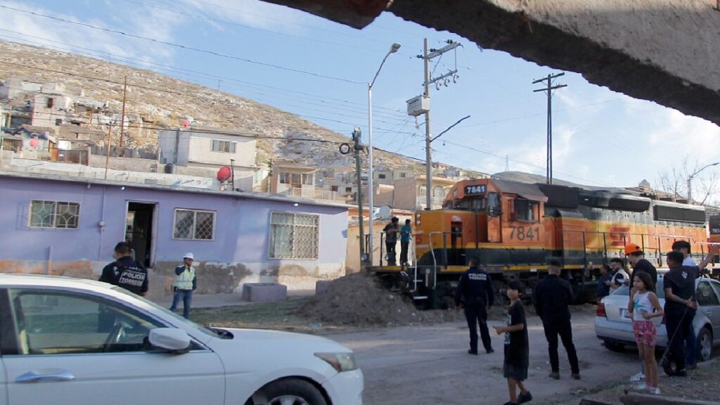 Impactante Descarrilamiento En Torreón: Locomotora De Ferromex Fuera De Vías