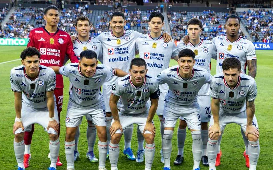 ¿Cómo Puede Cruz Azul Superar al LAFC en la Champions Cup?