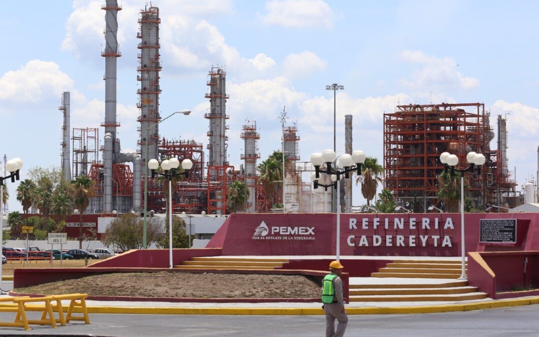 Preocupante Contaminación en Refinería de Cadereyta Afecta la Salud de los Vecinos