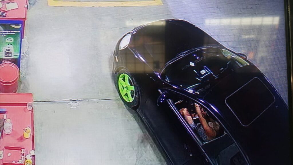 ¡Atrapan A 'Lady Gasolina' En Puebla!: Mujer Huye Sin Pagar Con Rines Verde Neón - Noticias Notivalle ¡Atrapan A ‘Lady Gasolina’ En Puebla!: Mujer Huye Sin Pagar Con Rines Verde Neón