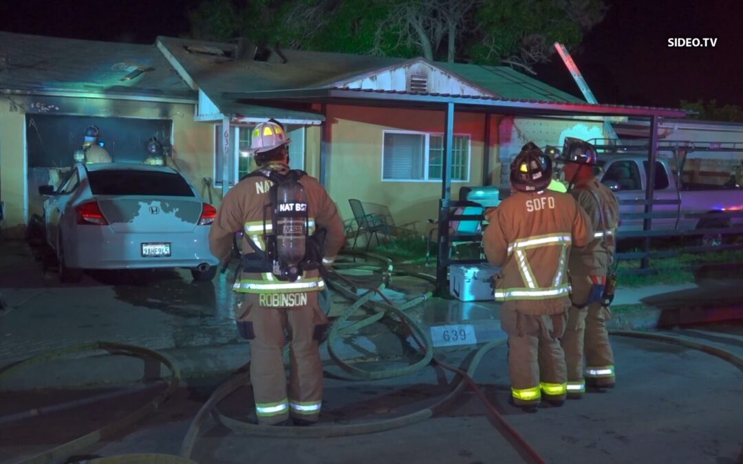 Incendio en San Diego Desplaza a Familia y Activa Escuadra de Bomberos