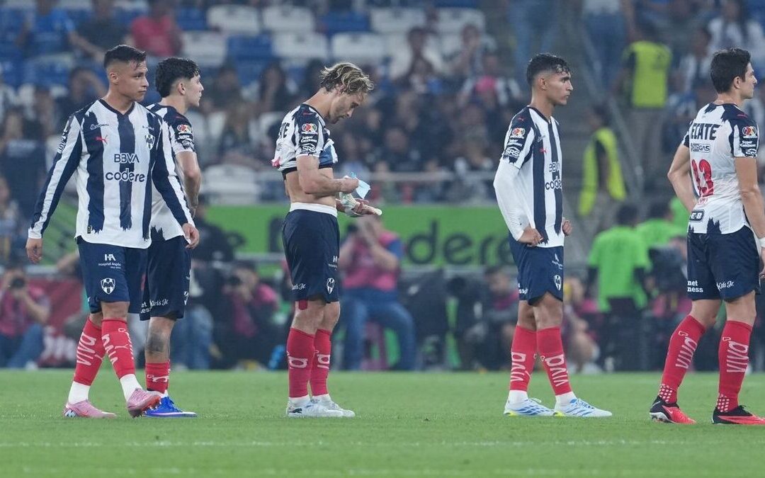 Rayados Refuerza Estrategia con Charla Interna en un Momento Crucial