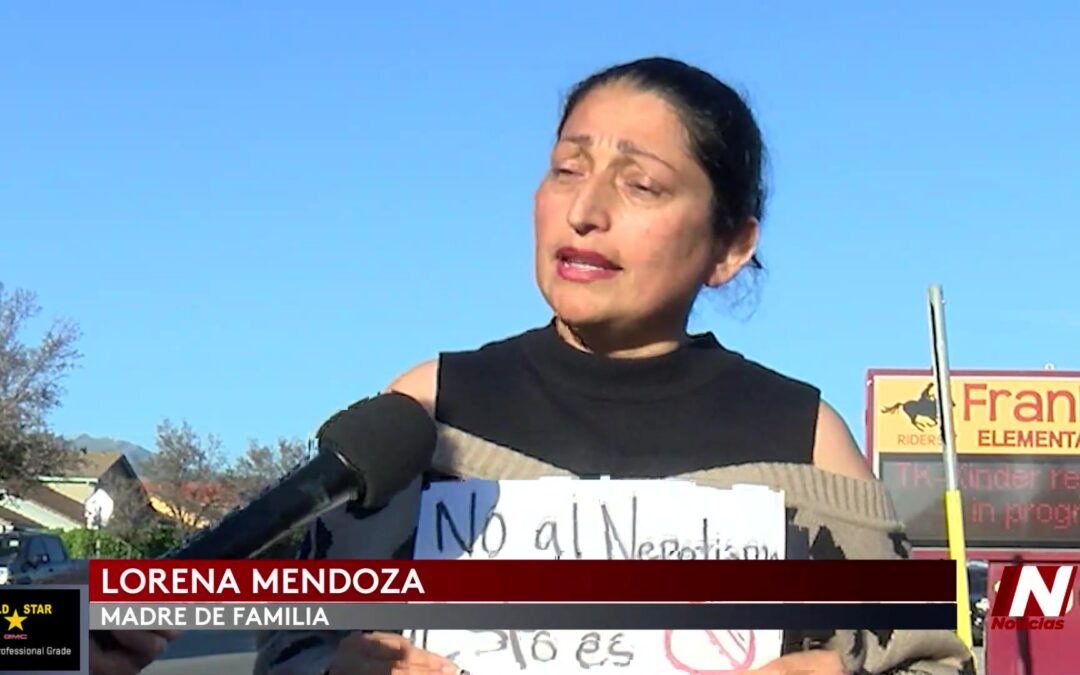 Protesta en Salinas: Padres Claman por el Retorno del Director Miguel Porras