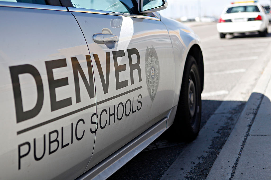 Aumento De Impuestos En Denver: Mejoras Salariales Y Educativas Para Maestros