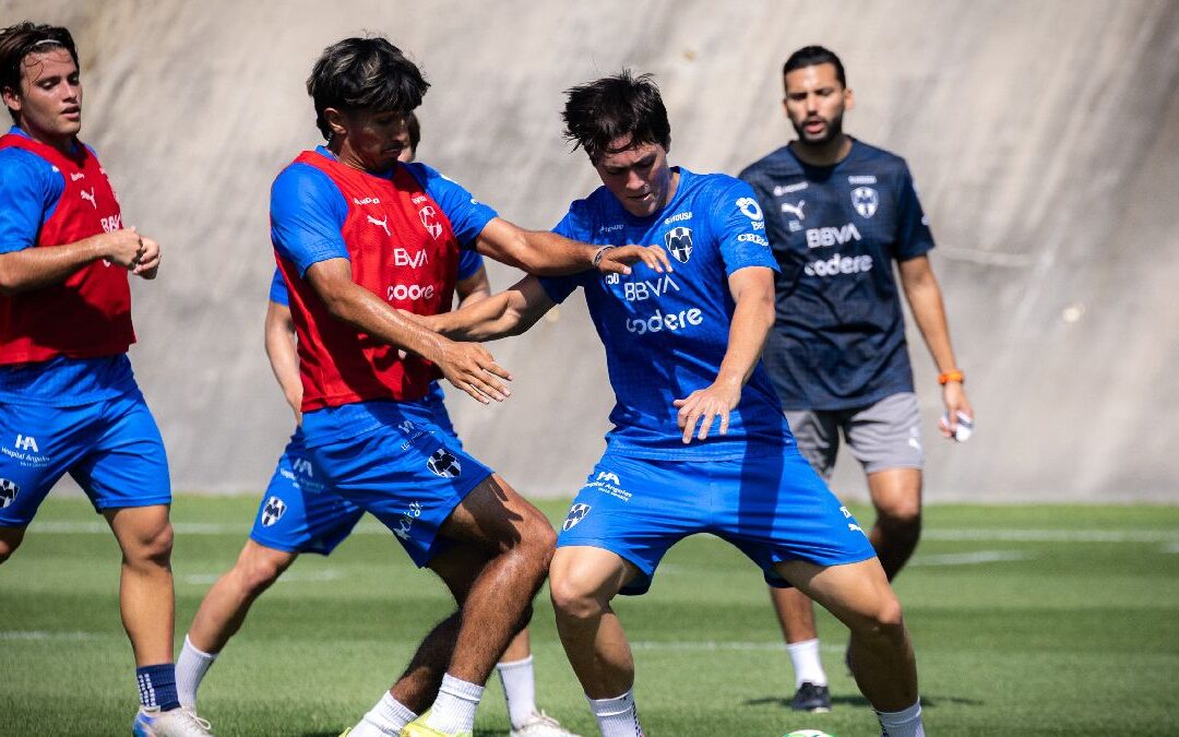 Aldo de Nigris se Prepara con Rayados: ¿Se Vislumbra su Debut en el Clausura 2026?