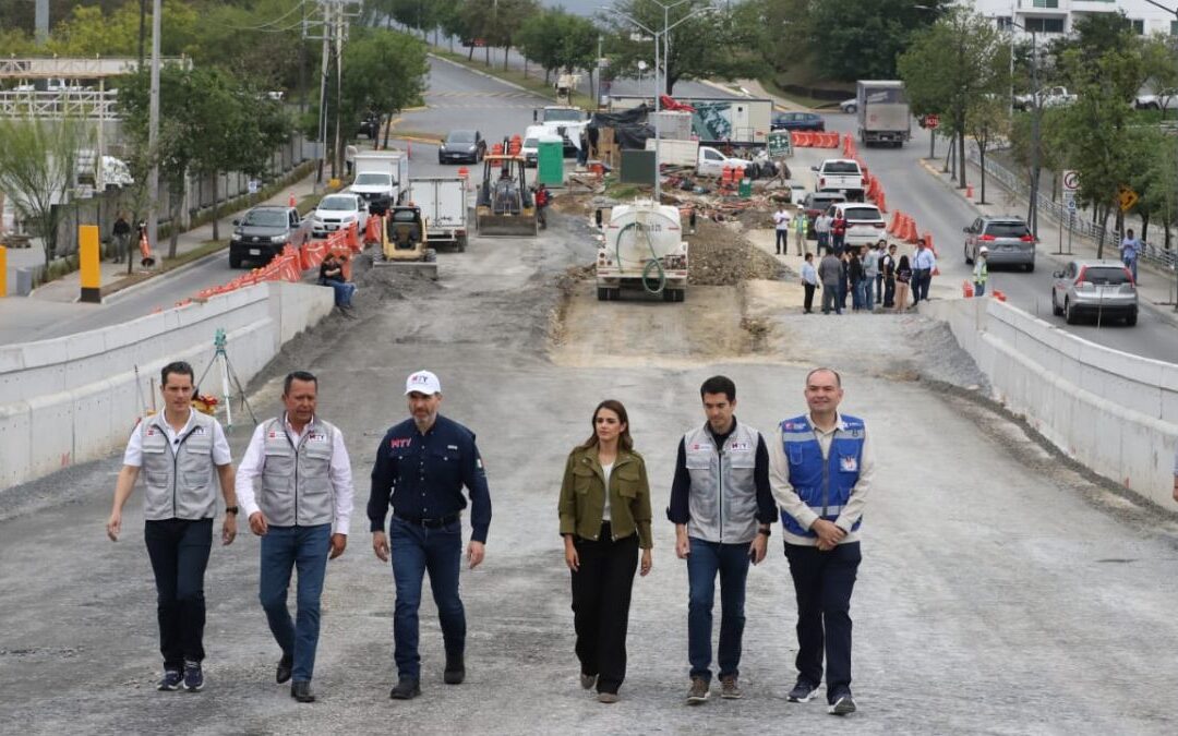 Adrián de la Garza destaca avance del 80% en obra vial Huajuco de Monterrey
