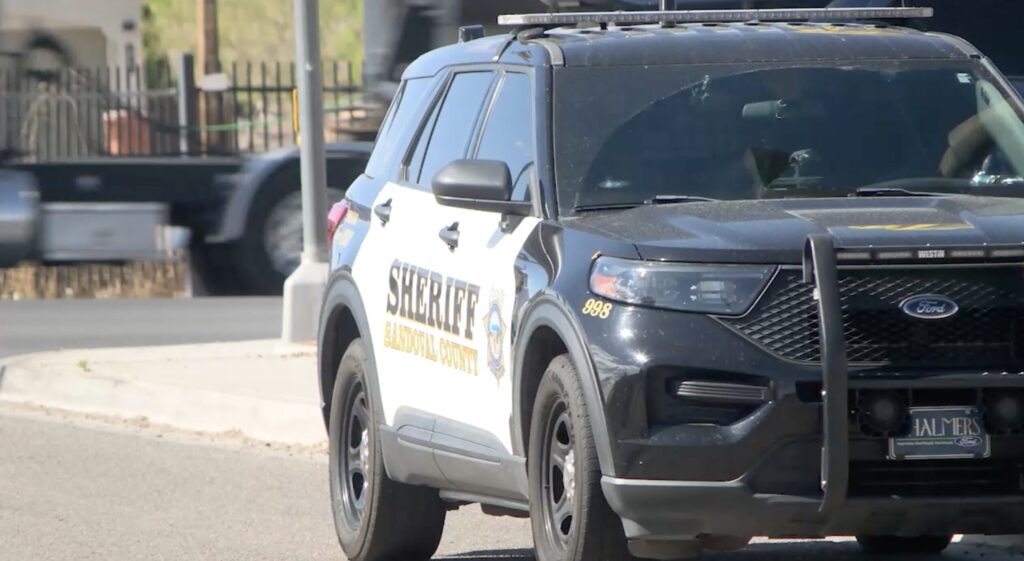 Oficiales De Bernalillo Contienen Amenaza De Sospechoso Armado - Noticias Notivalle Oficiales De Bernalillo Contienen Amenaza De Sospechoso Armado