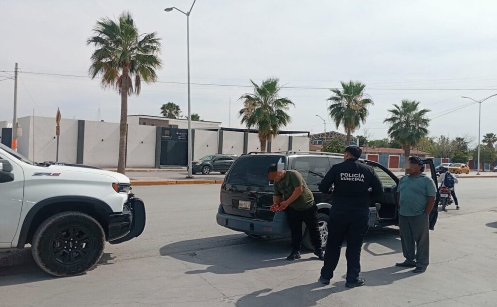 Autoridades De Torreón Detienen A Responsables De Basura En Sitio Clandestino