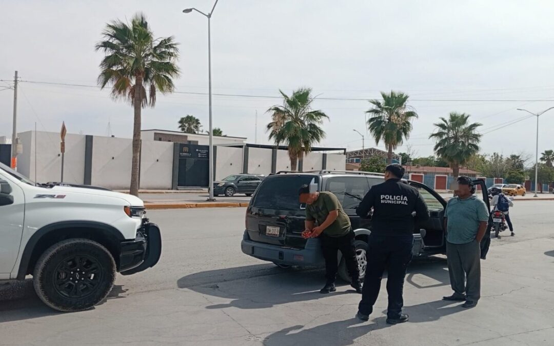 Autoridades de Torreón Detienen a Responsables de Basura en Sitio Clandestino