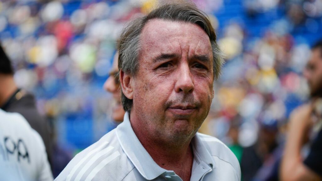 Emilio Azcárraga Visita El Entrenamiento Del América Tras Eliminación En Concacaf 2026