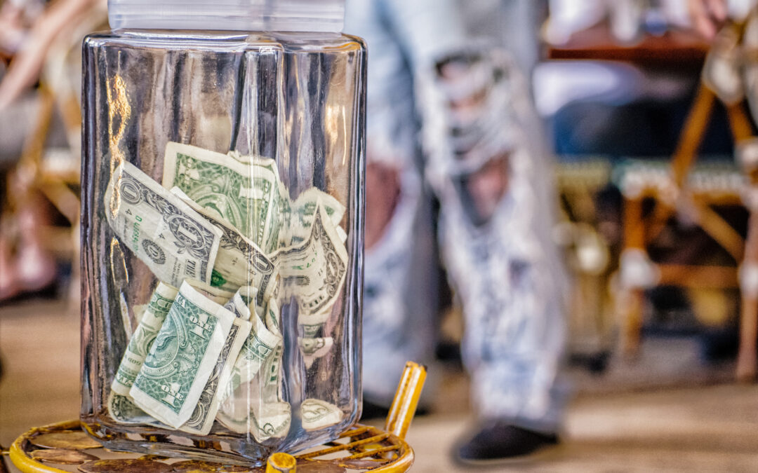 Confusión del sistema de propinas en Colorado afecta a restaurantes y consumidores