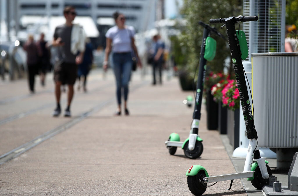 Concejo Municipal de Denver Evalúa Nuevo Proveedor Único para Scooters Eléctricos