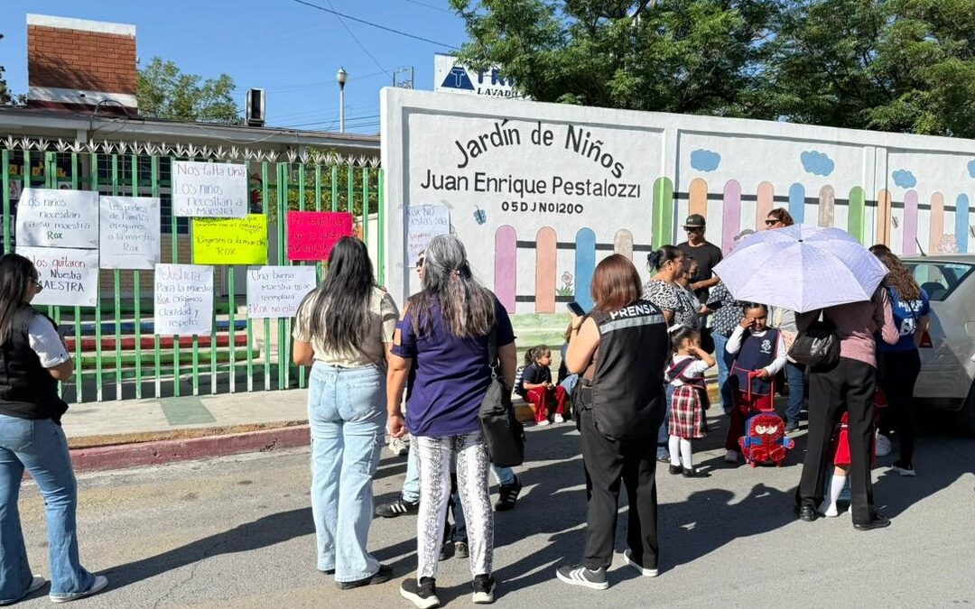 Docente en Saltillo: Padres Claman Por el Regreso de Maestra en Kínder Juan Enrique Pestalozzi