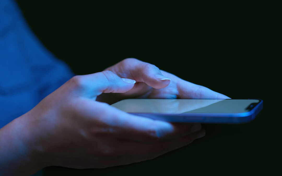 Prohibición de Celulares en Escuelas de Denver: Más de 89,000 Estudiantes Afectados