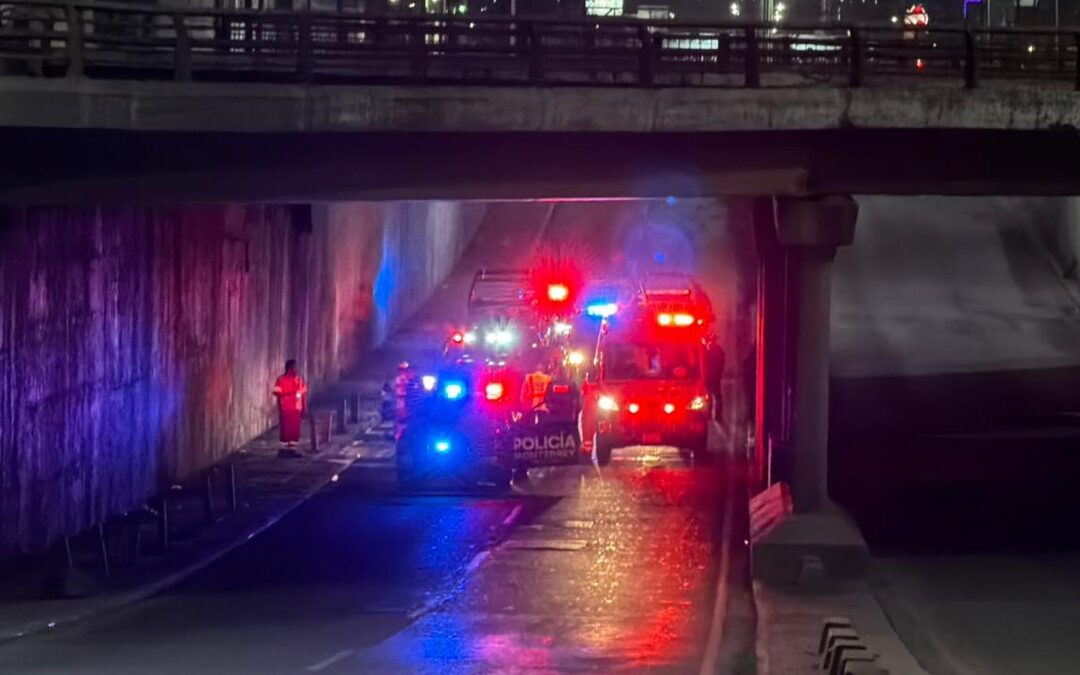 Hombre Muerto Hallado en Paso a Desnivel de la Avenida Bernardo Reyes en Monterrey