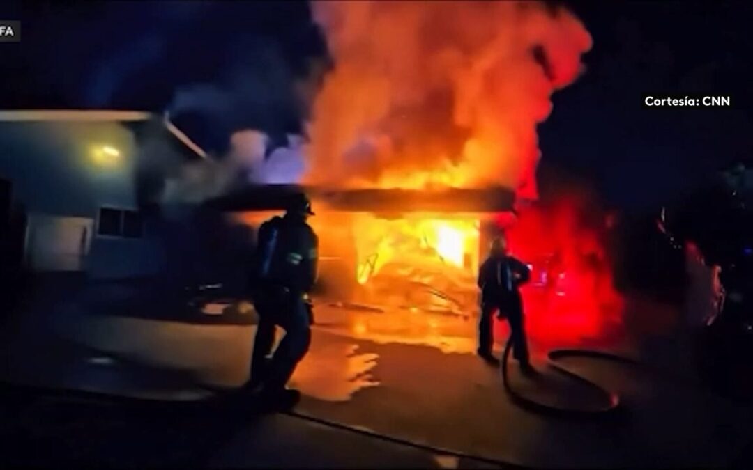 Perro Héroe Alerta a Familia de Incendio en el Condado de Orange