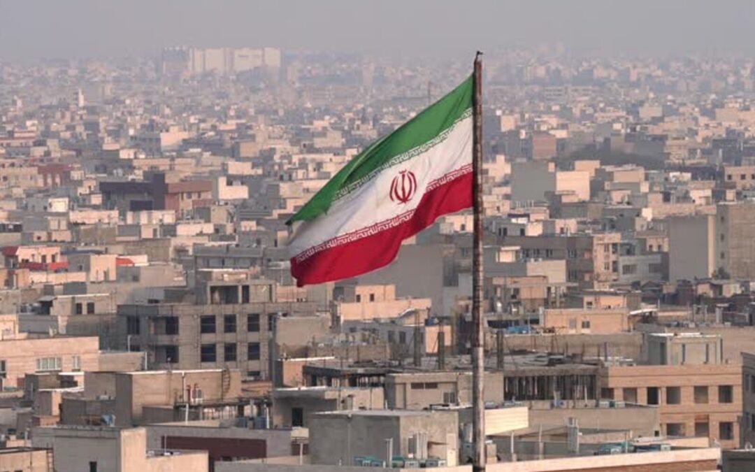 La Apertura del Estrecho de Ormuz Impulsa Mercados y Derrumba el Precio del Petróleo