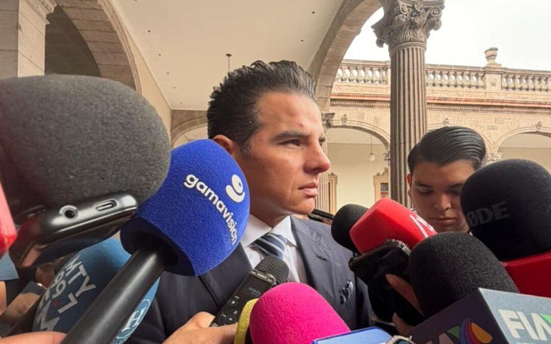 Miguel Ángel Flores busca aprobación del presupuesto en Nuevo León antes del Mundial