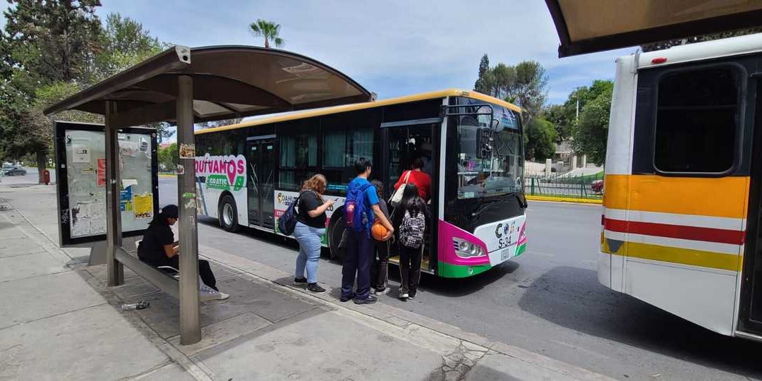 Transporte Público en Saltillo: Un Desafío para los Pasajeros que Esperan Horas