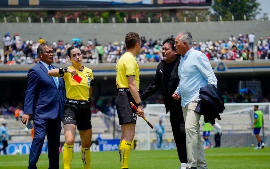 Sergio Bueno es Sancionado por Comentarios Contra Árbitra Katia Itzel García