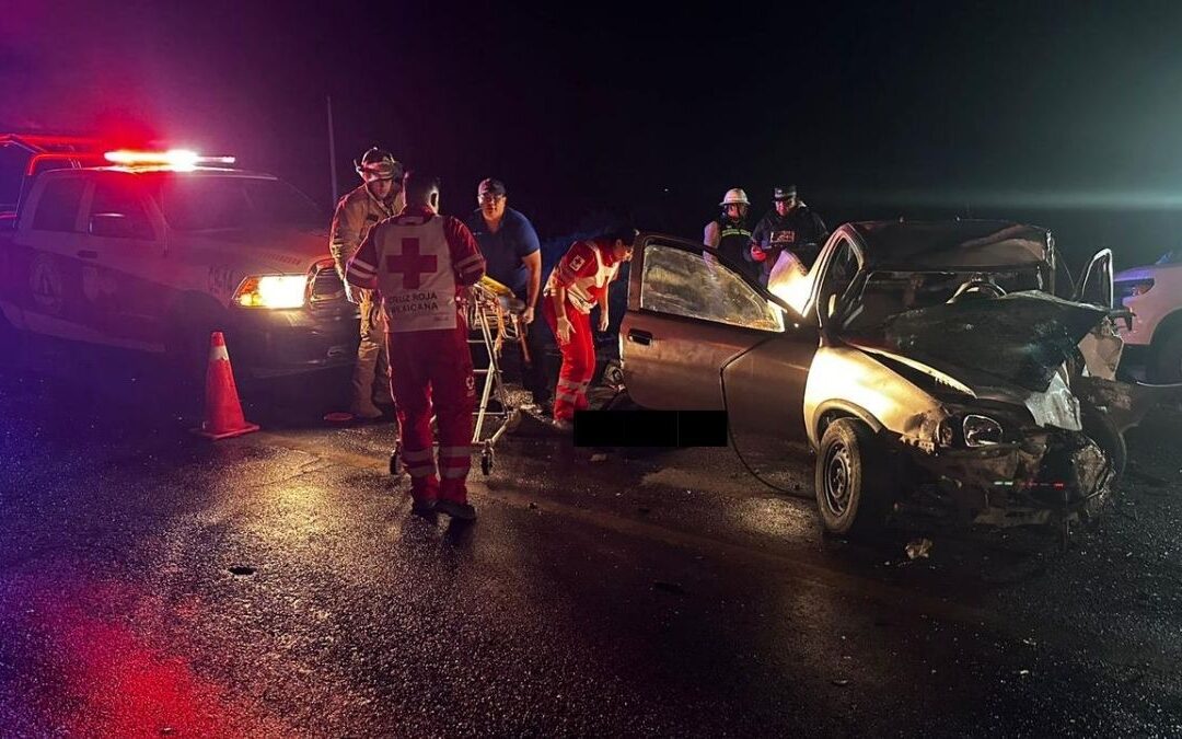 Accidente en Gómez Palacio: Familia Hospitalizada Tras Choque con Caballo