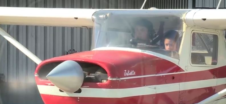 El Joven Piloto de Salinas Despega con Éxito en Sus Lecciones de Vuelo