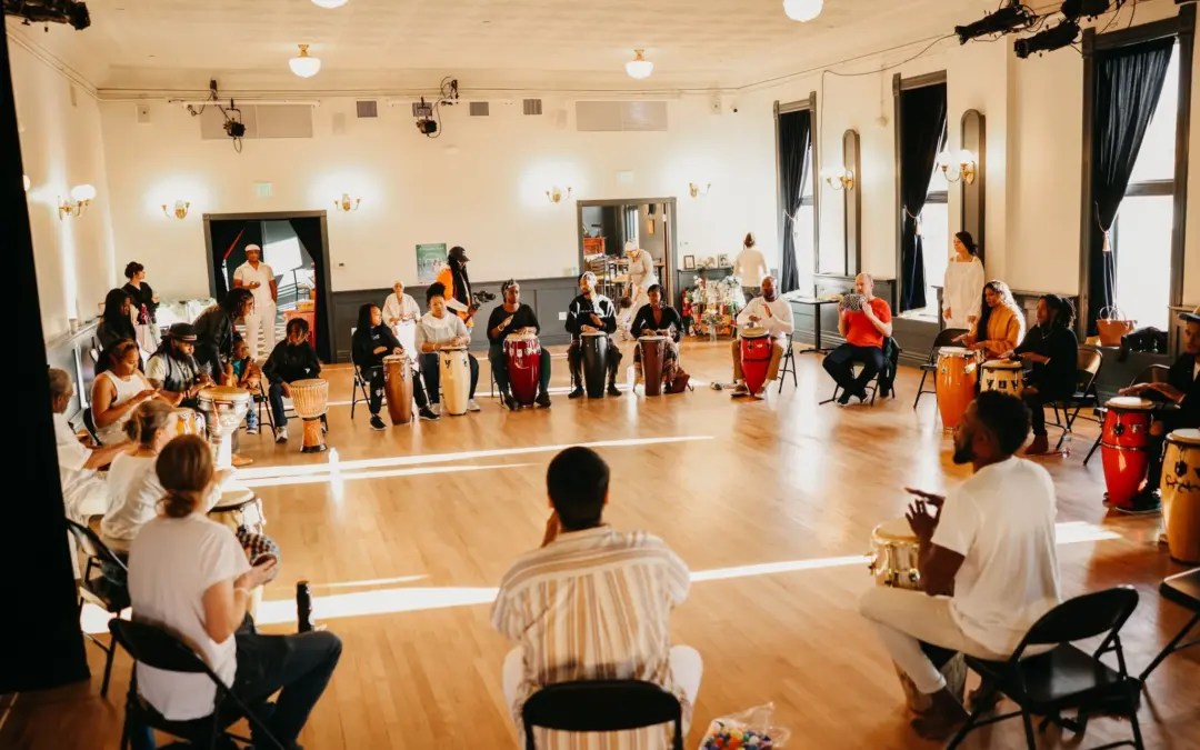 Descubre Clases de Baile Gratuitas de Samba y Danza del Vientre en Five Points, Denver