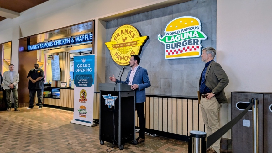 Sunport de Albuquerque Revitaliza su Gastronomía con Laguna Burger y Frank’s Famous Chicken & Waffles