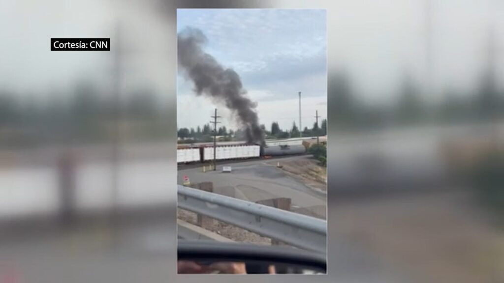 Descarrilamiento De Tren Causa Incendio Y Emergencia En Roseville