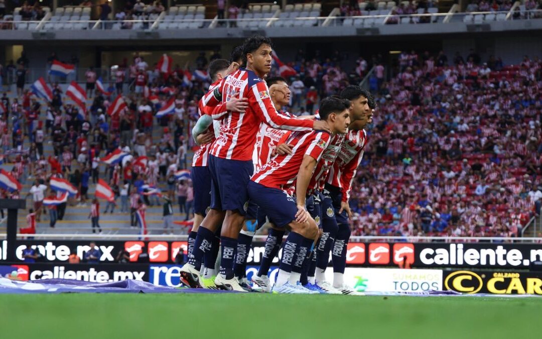 La Última Prueba de Chivas de Milito para Romper la Maldición del Liderato