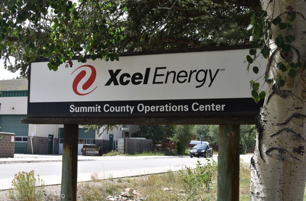 Xcel Energy en Colorado: ¿Clientes asumirán el coste de $100 millones por demanda eléctrica de verano?