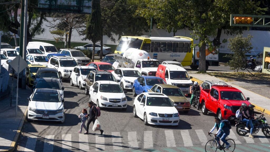 Hoy No Circula En Cdmx Y Edomex: Normativa Para El Miércoles 22 De Abril