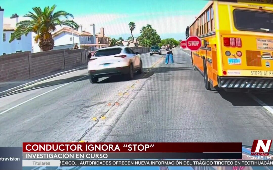 Conductor en Henderson Desafía la Seguridad Vial Ignorando Señal de Alto de Autobús Escolar