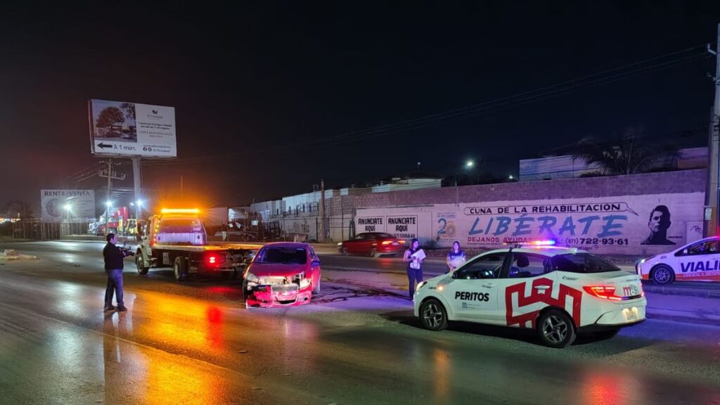 Impactante Accidente En El Periférico De Torreón Causa Graves Daños Materiales
