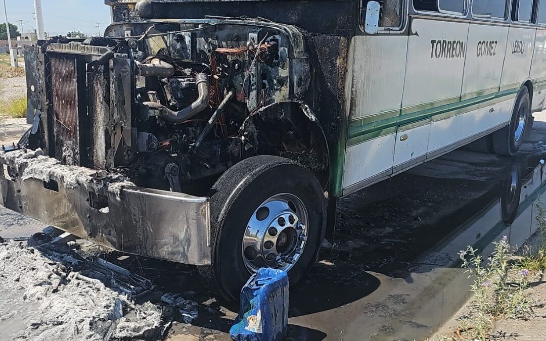 Autobús Incendiado en Gómez Palacio: Lo que Sabemos del Abandono de los ‘Verdes’