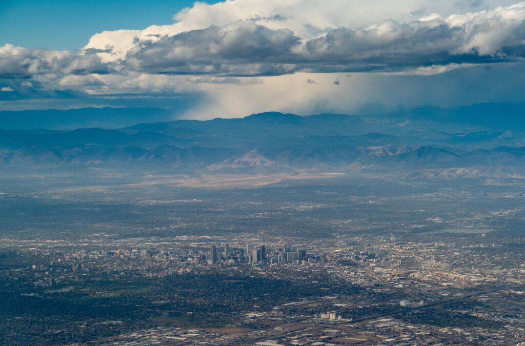 Calidad del Aire en Denver: Sorprendentes Mejoras a pesar del Ozono