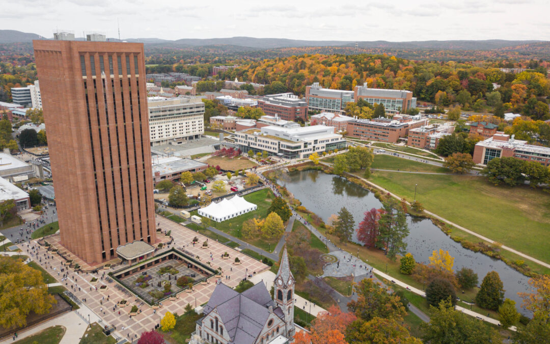 Chef de UMass Acusado de Asesinato de su Esposa en el Campus: Impactante Crimen