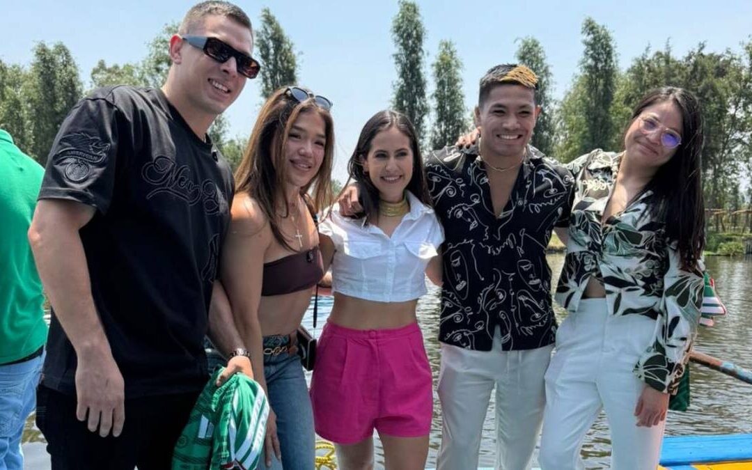Destacados Peleadores Mexicanos De Ufc Exploran Las Famosas Trajineras De Xochimilco