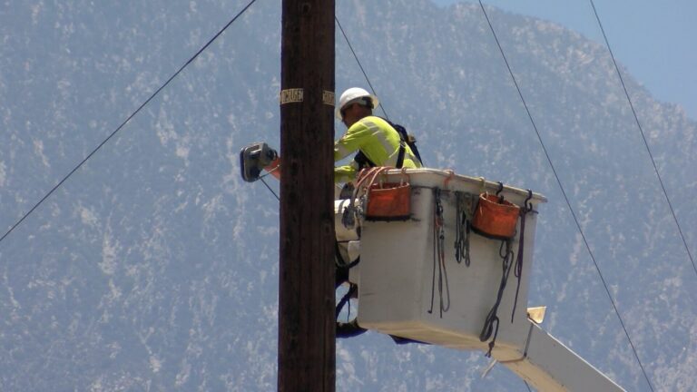 Aplazan apagón programado en Palm Desert tras preocupaciones de residentes por el calor extremo