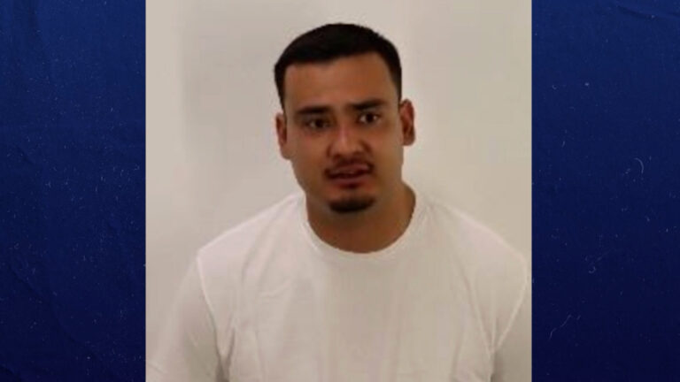 Arrestan a sospechoso tras incidente de furia al volante y persecución policial en Palm Desert